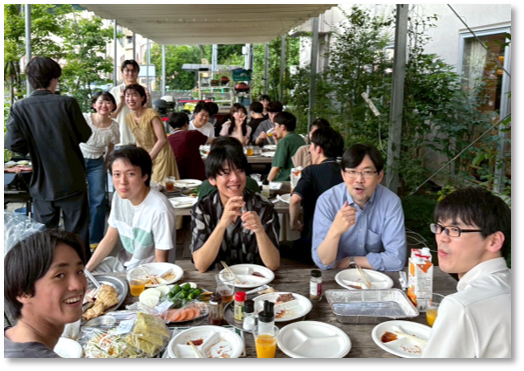 写真の説明を入れます